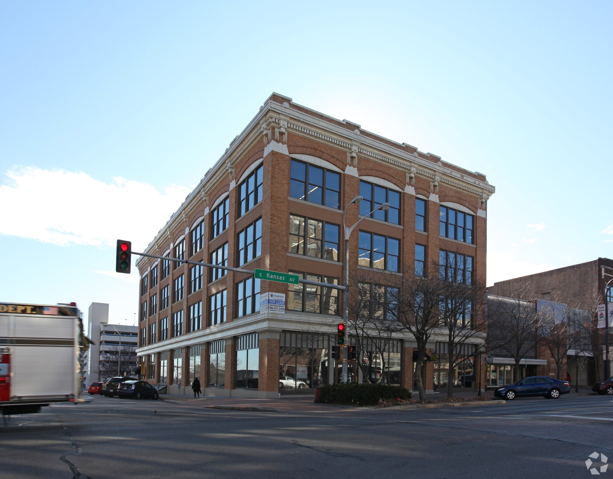 900 S Kansas Ave, Topeka, KS for Rent