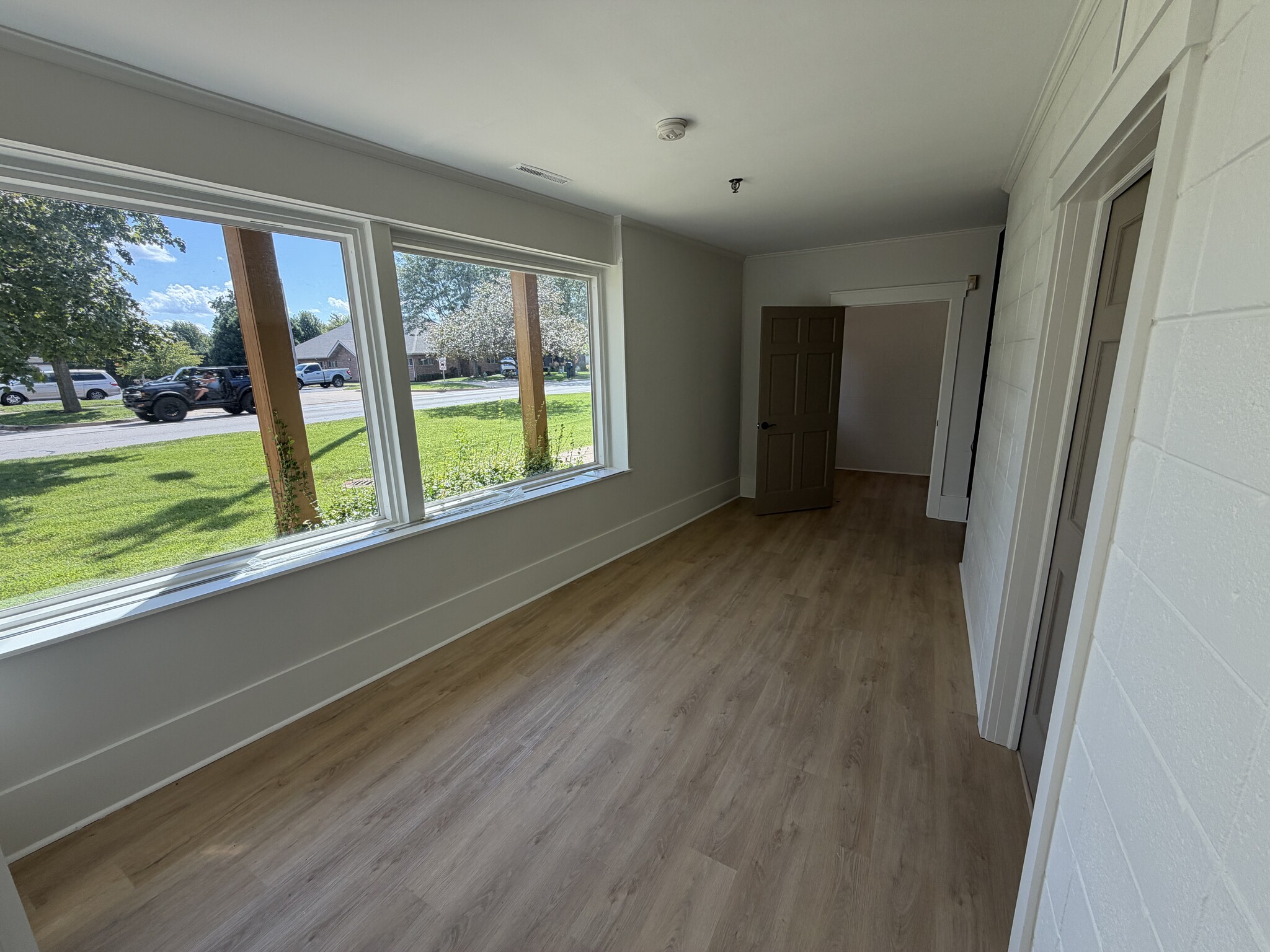 925 W Wilson St, Batavia, IL for Rent