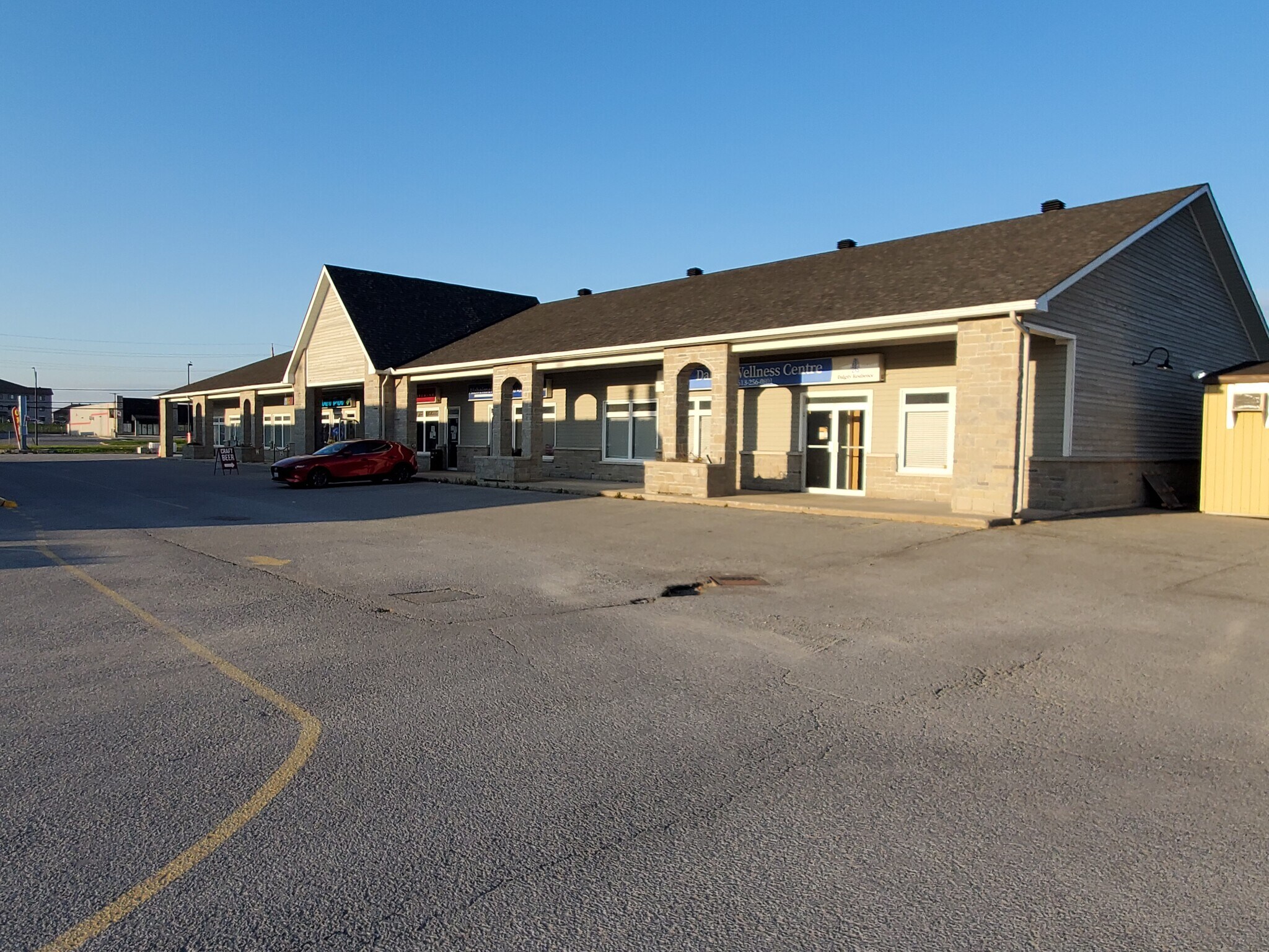 453 Ottawa St, Almonte, ON for Rent
