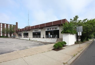 New London, CT Retail - 7 Governor Winthrop Blvd