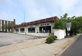 New London, CT Storefront Retail/Office - 7 Governor Winthrop Blvd