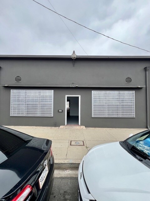 3221 Union Pacific Ave, Los Angeles, CA for Rent