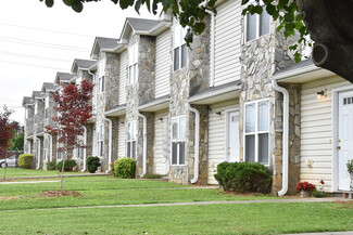 Mooresville, NC Apartments - 600-650 S Main St