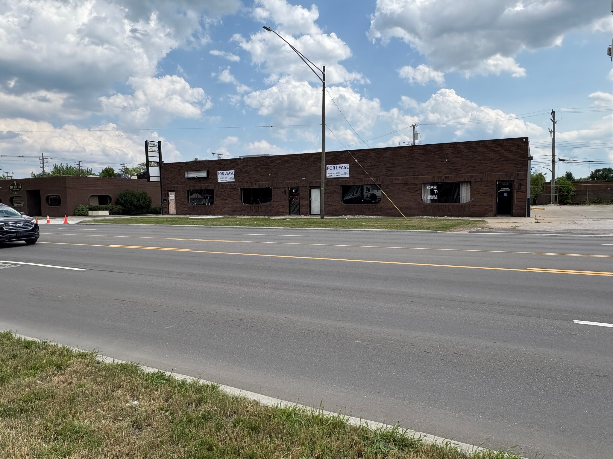 13635-13665 Northline Rd, Southgate, MI for Rent