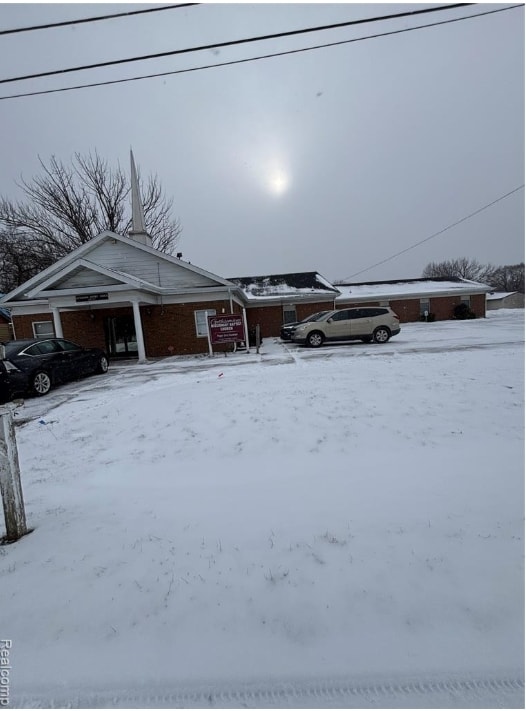 1258 E Humphrey Ave, Flint, MI for Sale