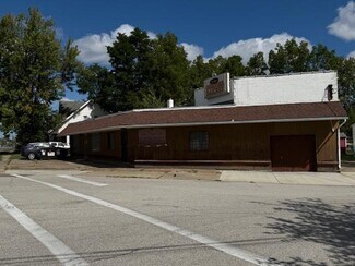 Elyria, OH Storefront - 501 Lake Ave