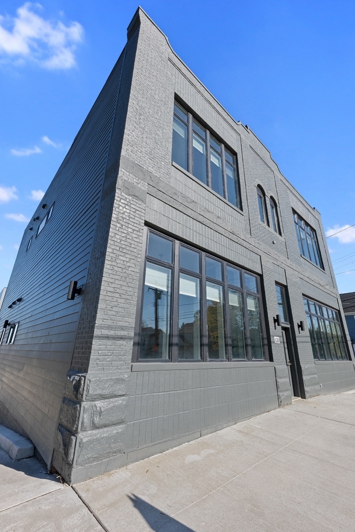 2387 W 5th St, Cleveland, OH for Sale