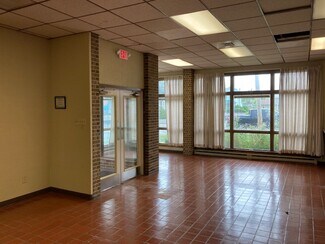 Duncansville, PA Bank - 520 3rd Ave