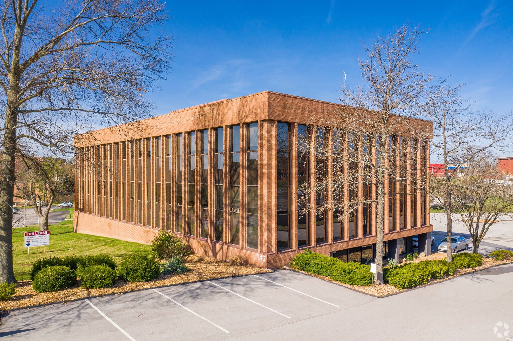 745 Craig Rd, Creve Coeur, MO for Rent