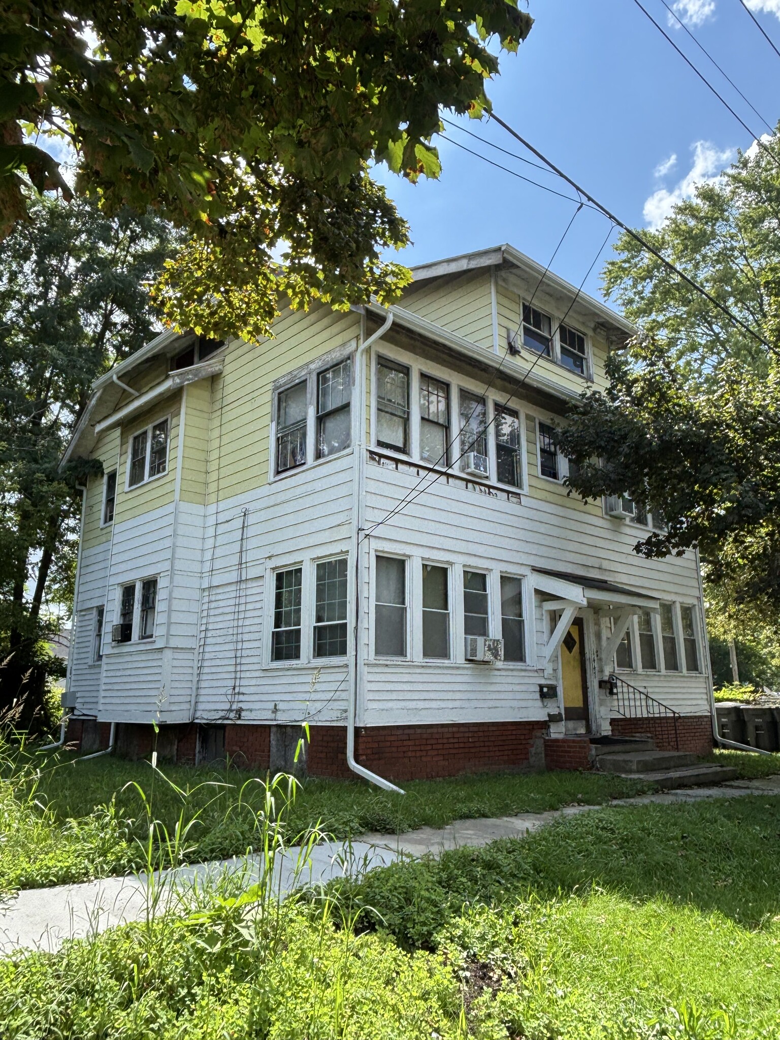 1447 W Delaware Ave, Toledo, OH for Sale