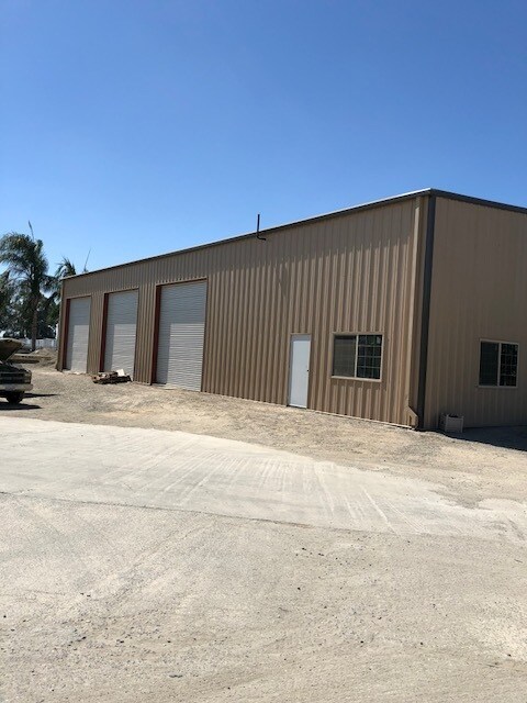 6905 Avenue 304 Ave, Goshen, CA for Rent