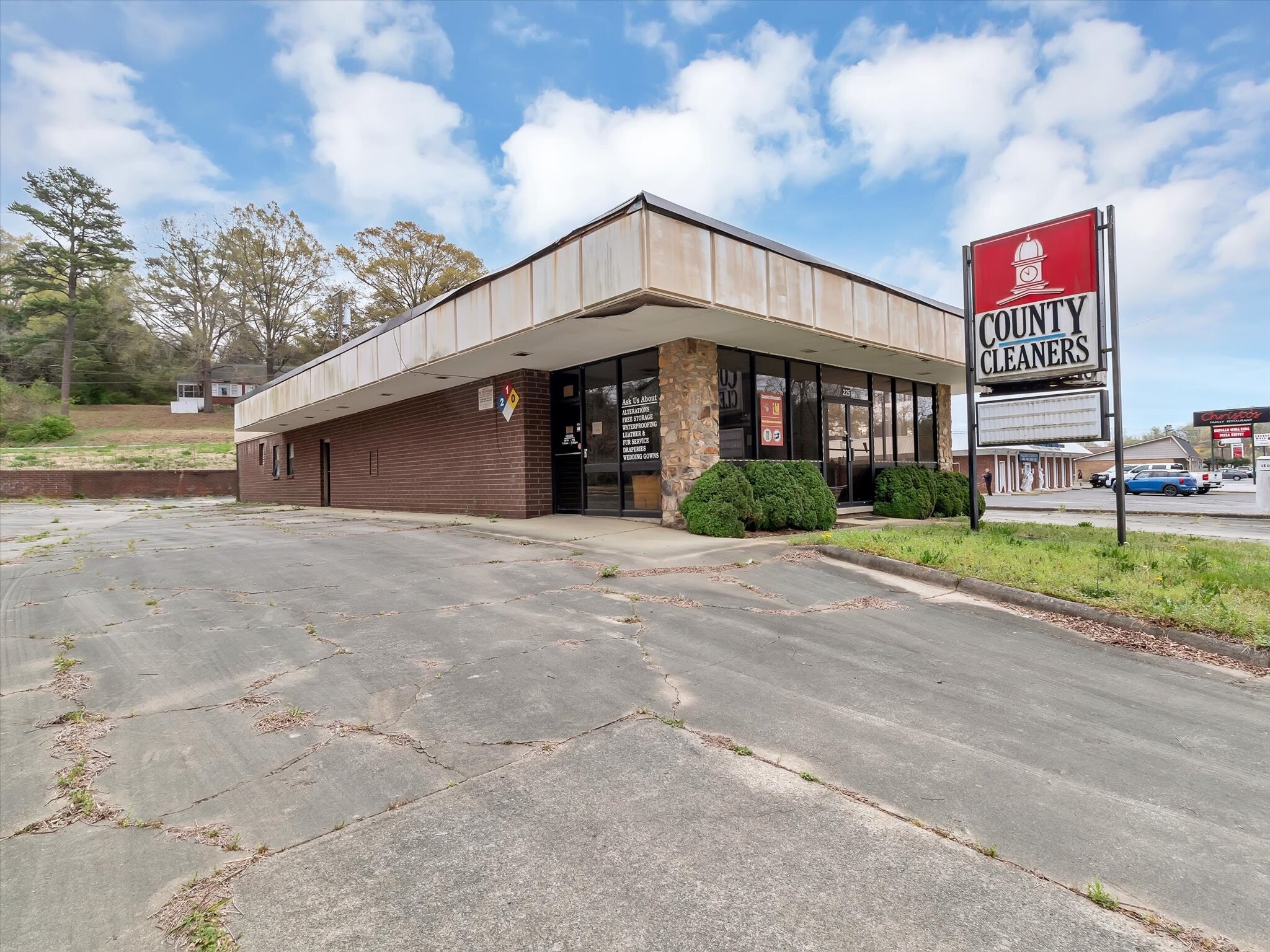 225 SE Branchview Dr, Concord, NC for Sale