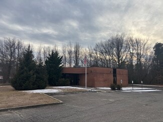 Lakewood, NJ Bank - 50 Chambersbridge Rd