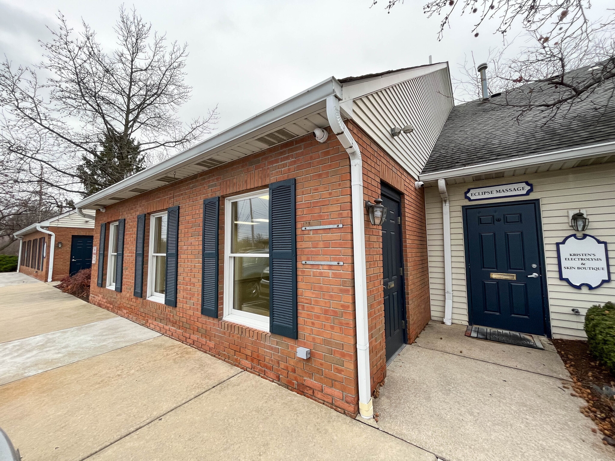 33399 Walker Rd, Avon Lake, OH for Rent