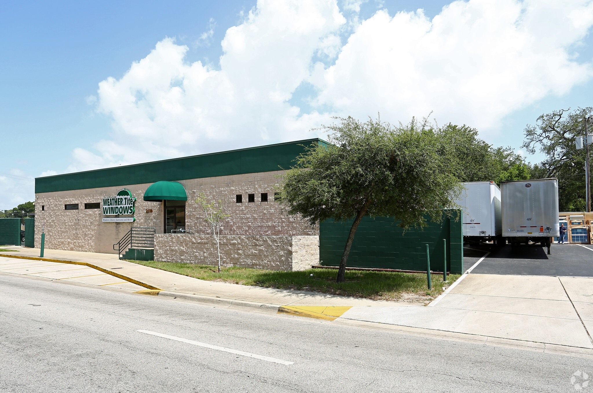 2125 W Columbus Dr, Tampa, FL for Rent