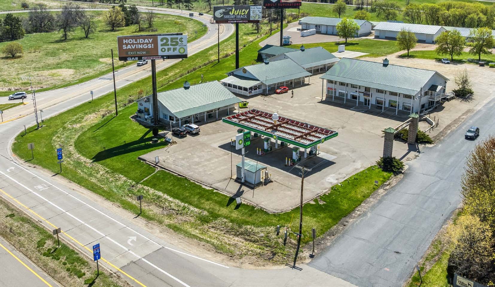 N5698 850th St, Elk Mound, WI for Sale