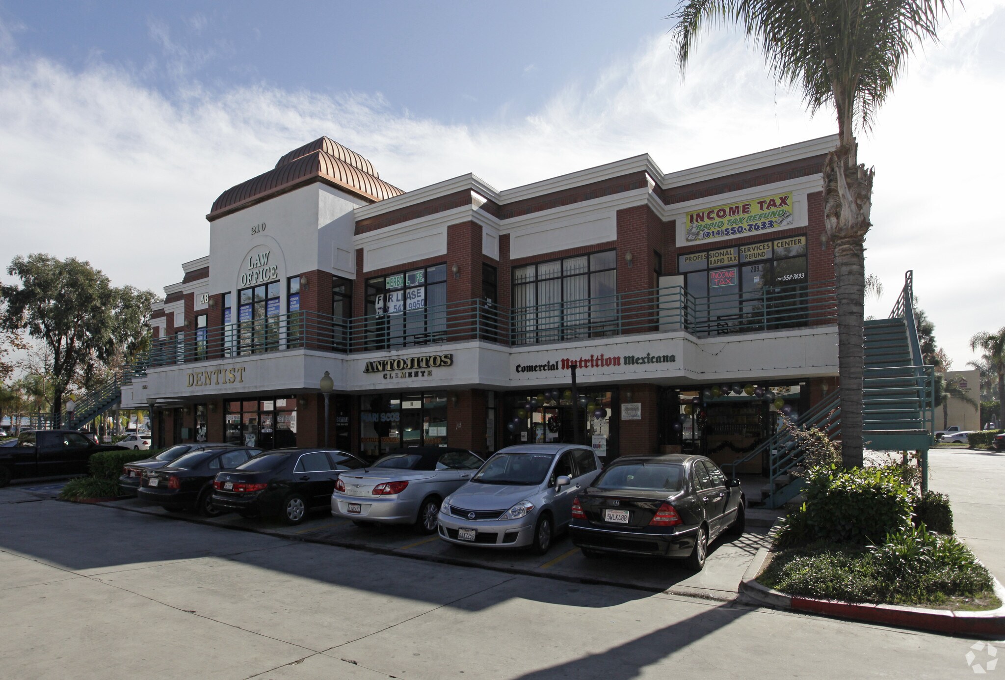 200-220 W 1st St, Santa Ana, CA for Rent