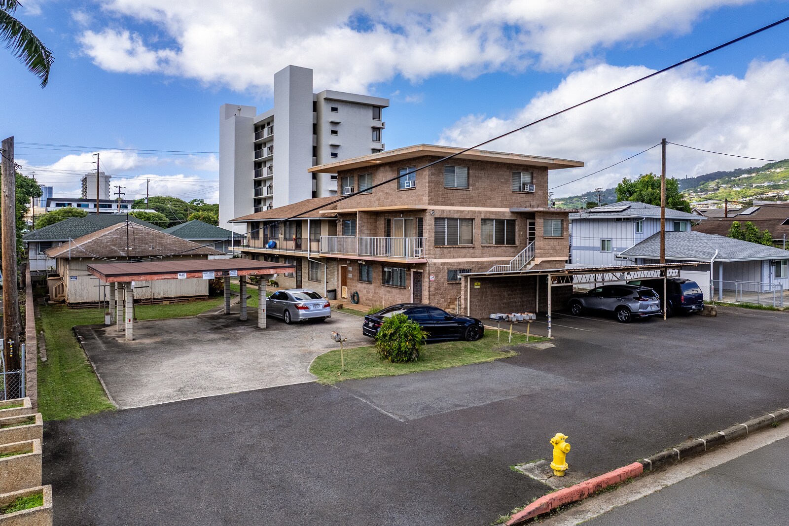 906 Hausten St, Honolulu, HI for Sale