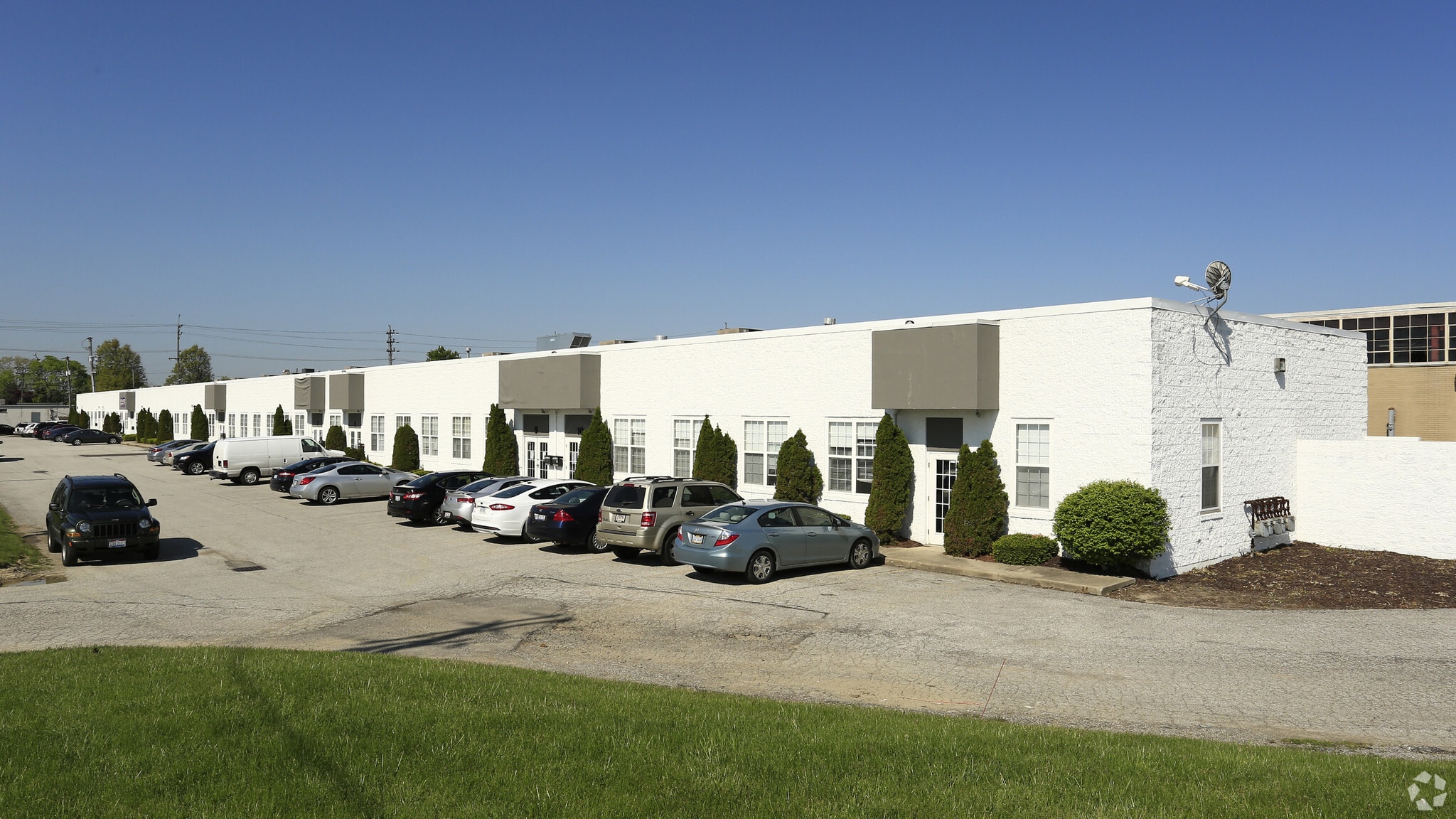 5386 Majestic Pky, Bedford, OH for Sale