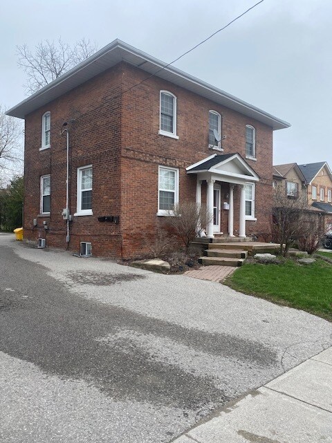 102 Queen St, Bowmanville, ON for Sale
