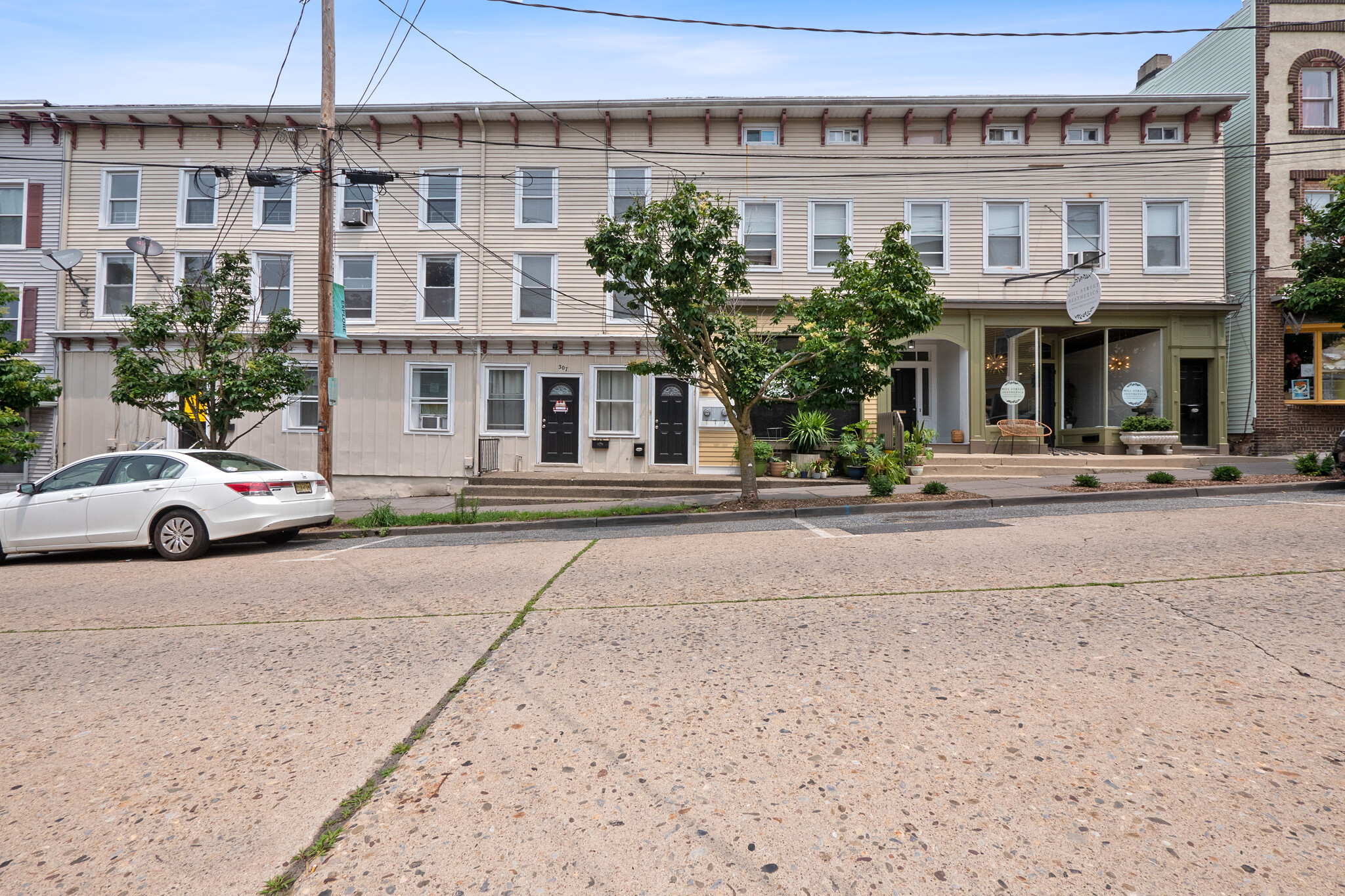 303-313 Mill St, Belvidere, NJ for Sale