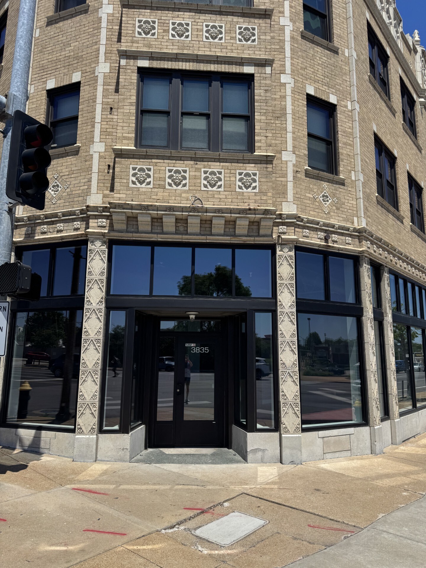 3835 S Kingshighway Blvd, Saint Louis, MO for Rent