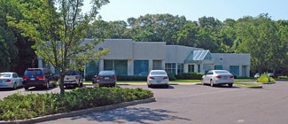 Riverhead, NY Office/Medical - 1333 E Main St