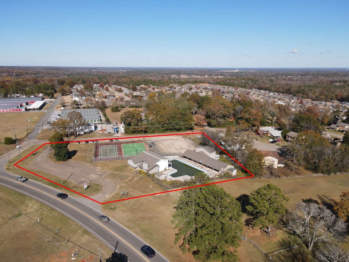 540 Deatsville Hwy, Millbrook, AL for Sale