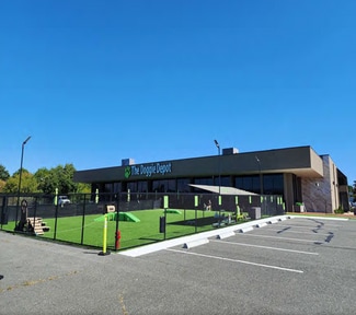 Danvers, MA Retail - 7 Hutchinson Dr
