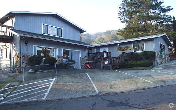 5834 Alhambra Ave, Martinez, CA for Sale