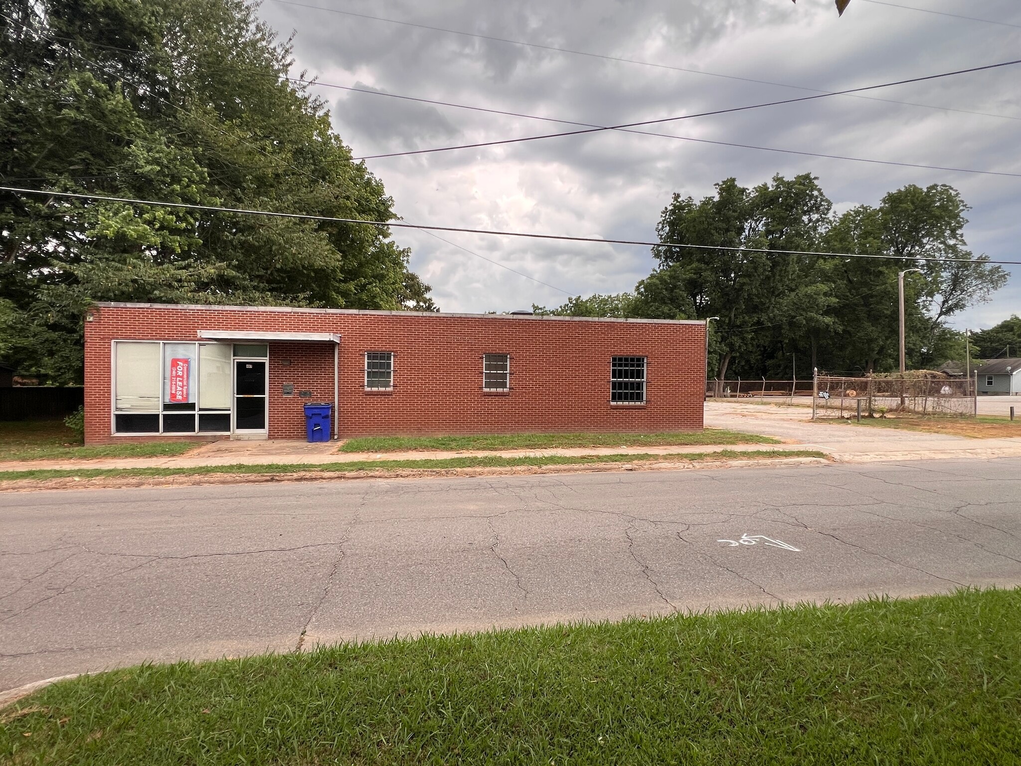 211 W Walnut Ave, Mc Kenzie, TN for Sale