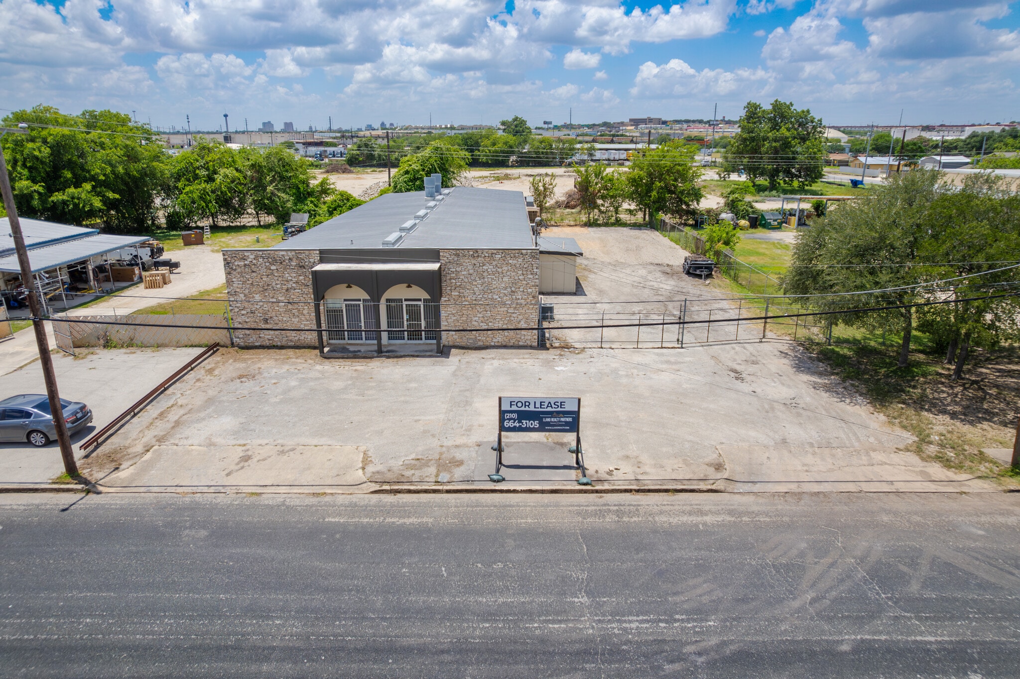 1111 Paulsun St, San Antonio, TX for Rent