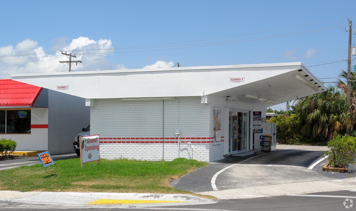 1631 E Sample Rd, Pompano Beach, FL for Sale