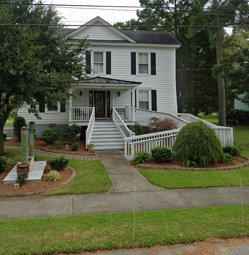 567 E Water St, Belhaven, NC for Sale