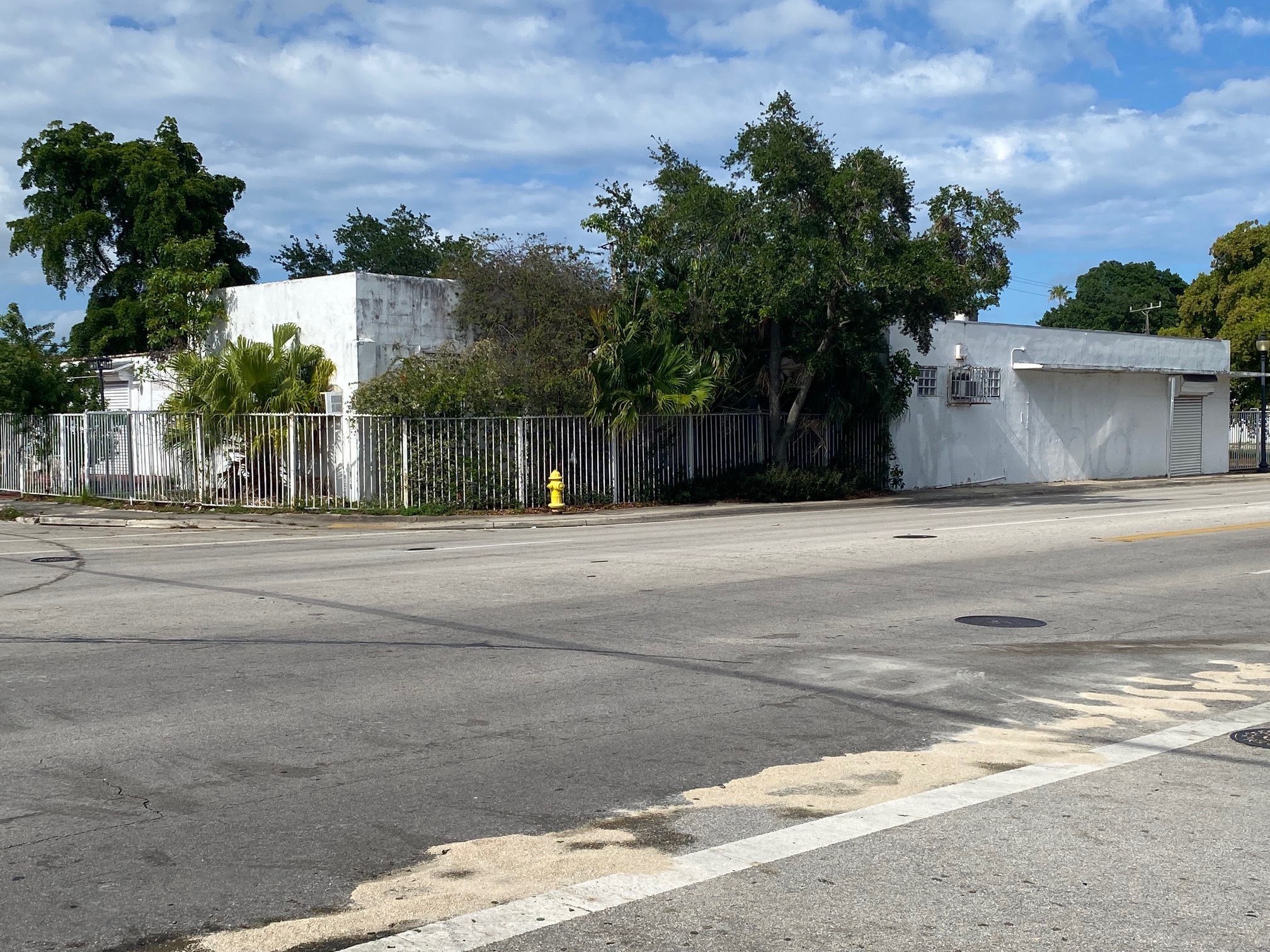 1085 NW 62nd St, Miami, FL for Sale