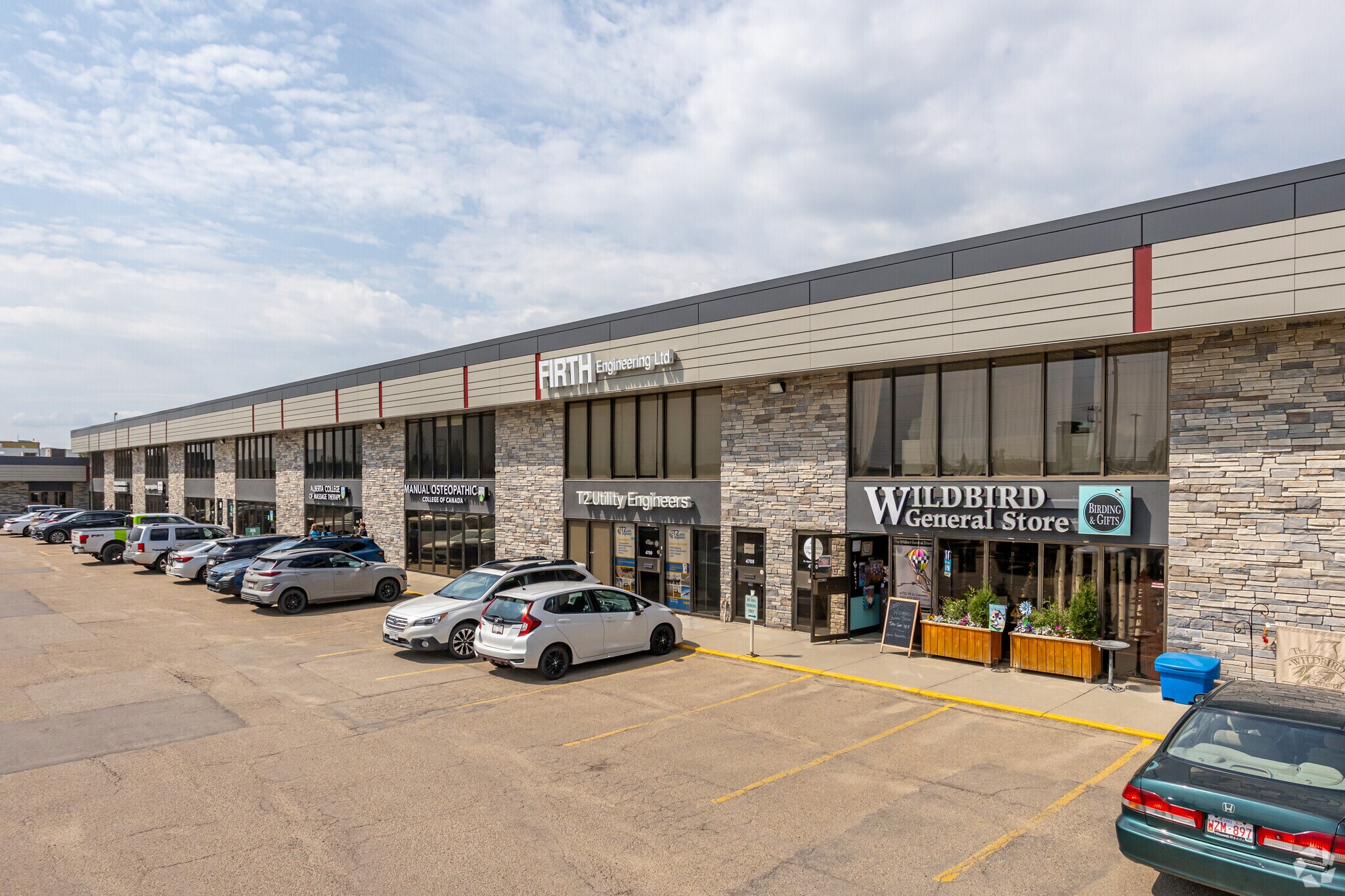 4600-4726 99th St NW, Edmonton, AB for Rent