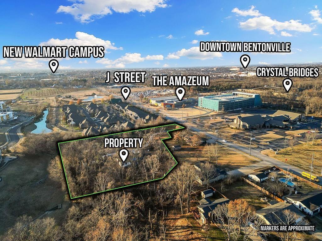 804 NE J St, Bentonville, AR for Sale