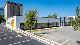 San Antonio, TX Retail - 1126 N Saint Marys St