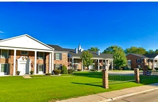 Green Bay, WI Apartments - 3001 S Webster Ave