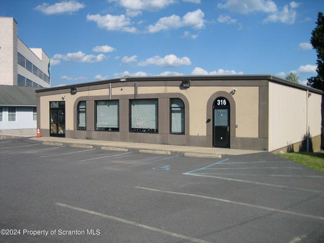 316 Main St, Dickson City, PA for Sale