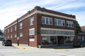 Gillett, WI Retail - 134 E Main St
