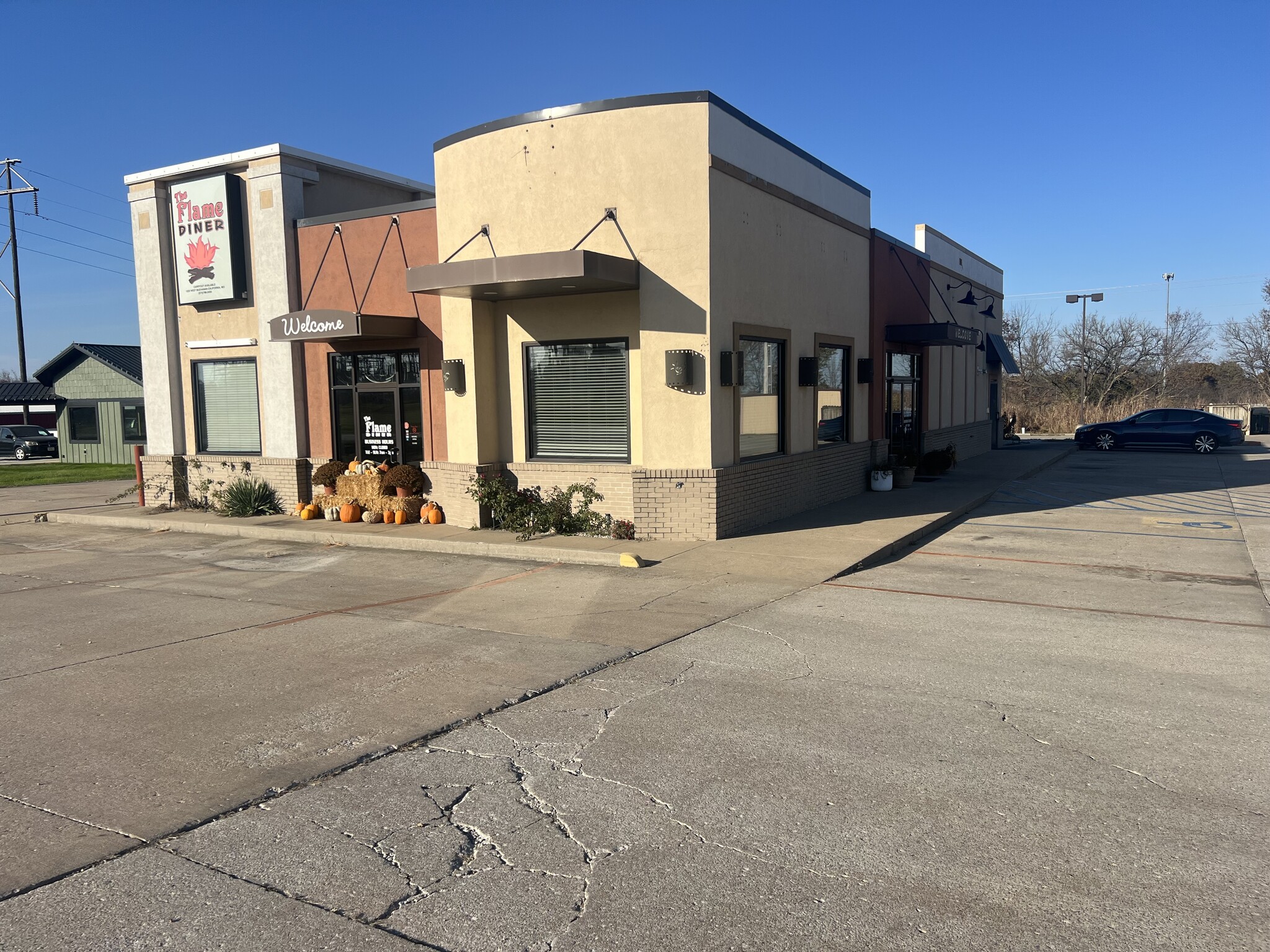 1020 W Buchanan St, California, MO for Sale