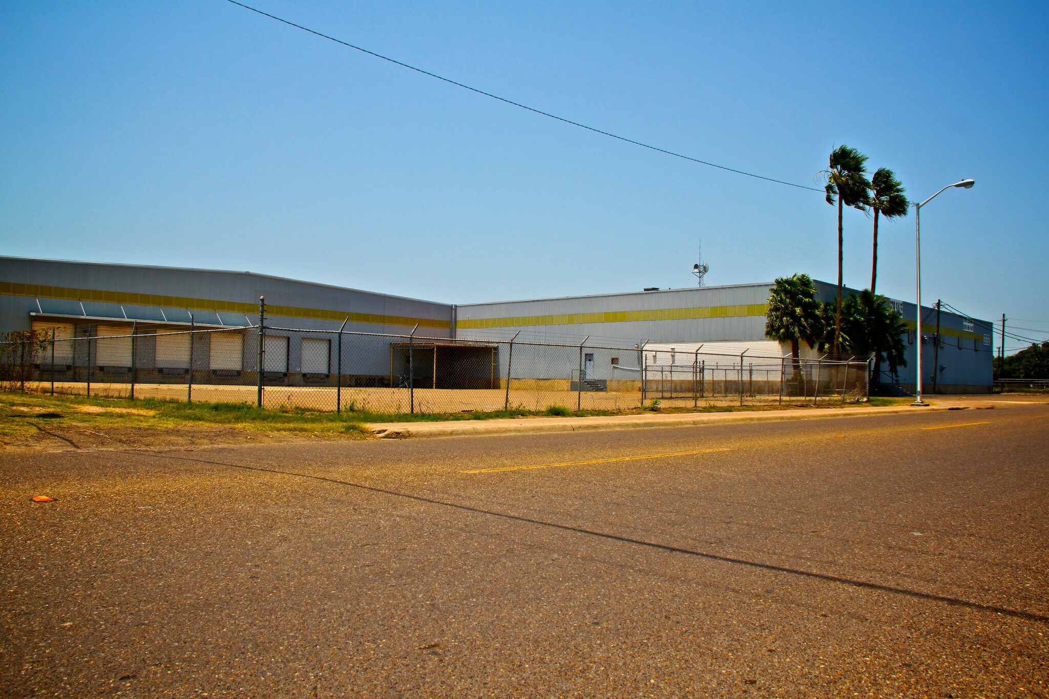 715 W Pike St, Weslaco, TX for Rent