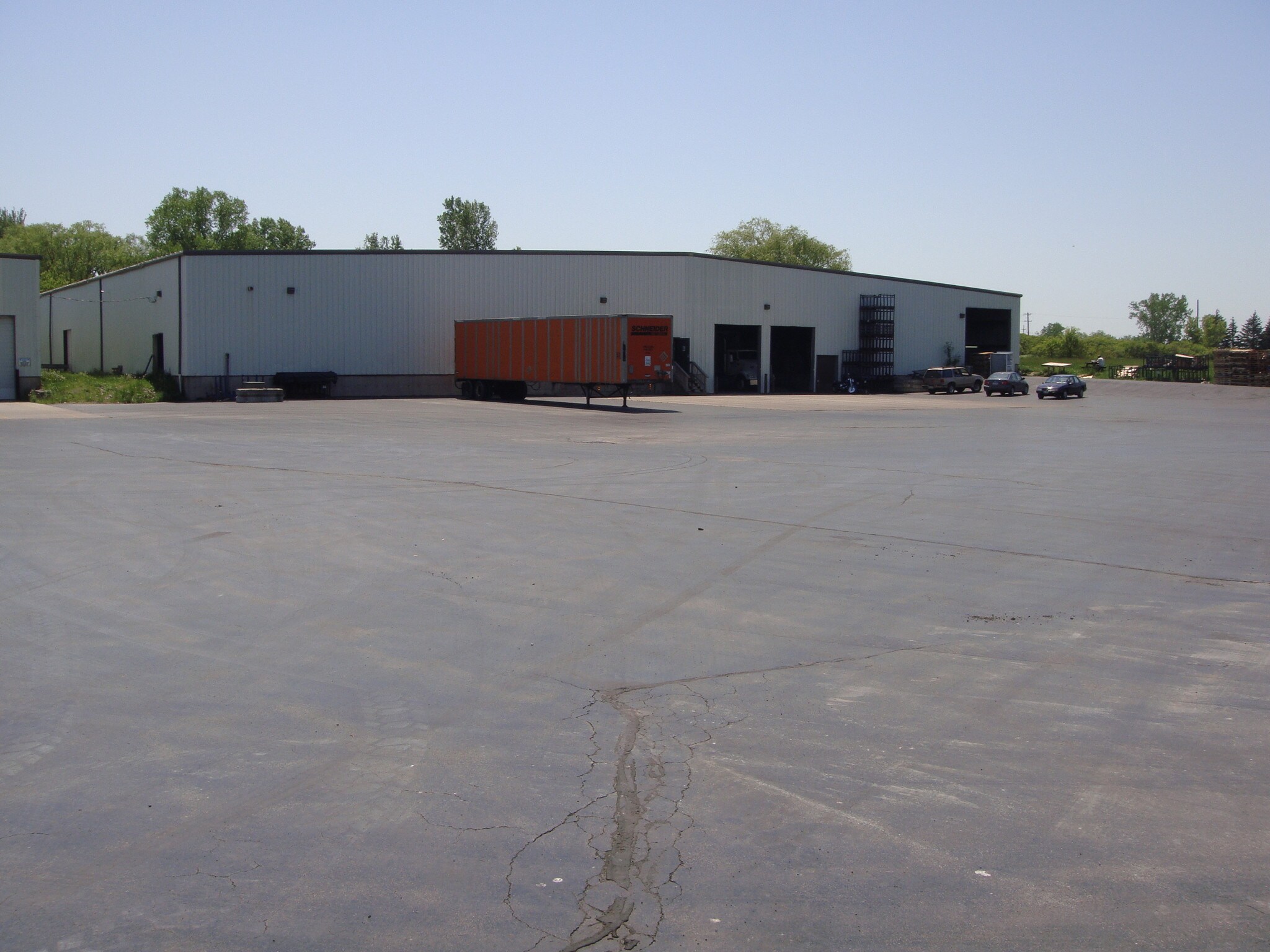 179 Oakhurst St Lockport, NY 14094 Industrial Property for Sale on