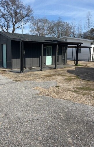 Montgomery, AL Office/Residential - 3300 Lower Wetumpka Rd
