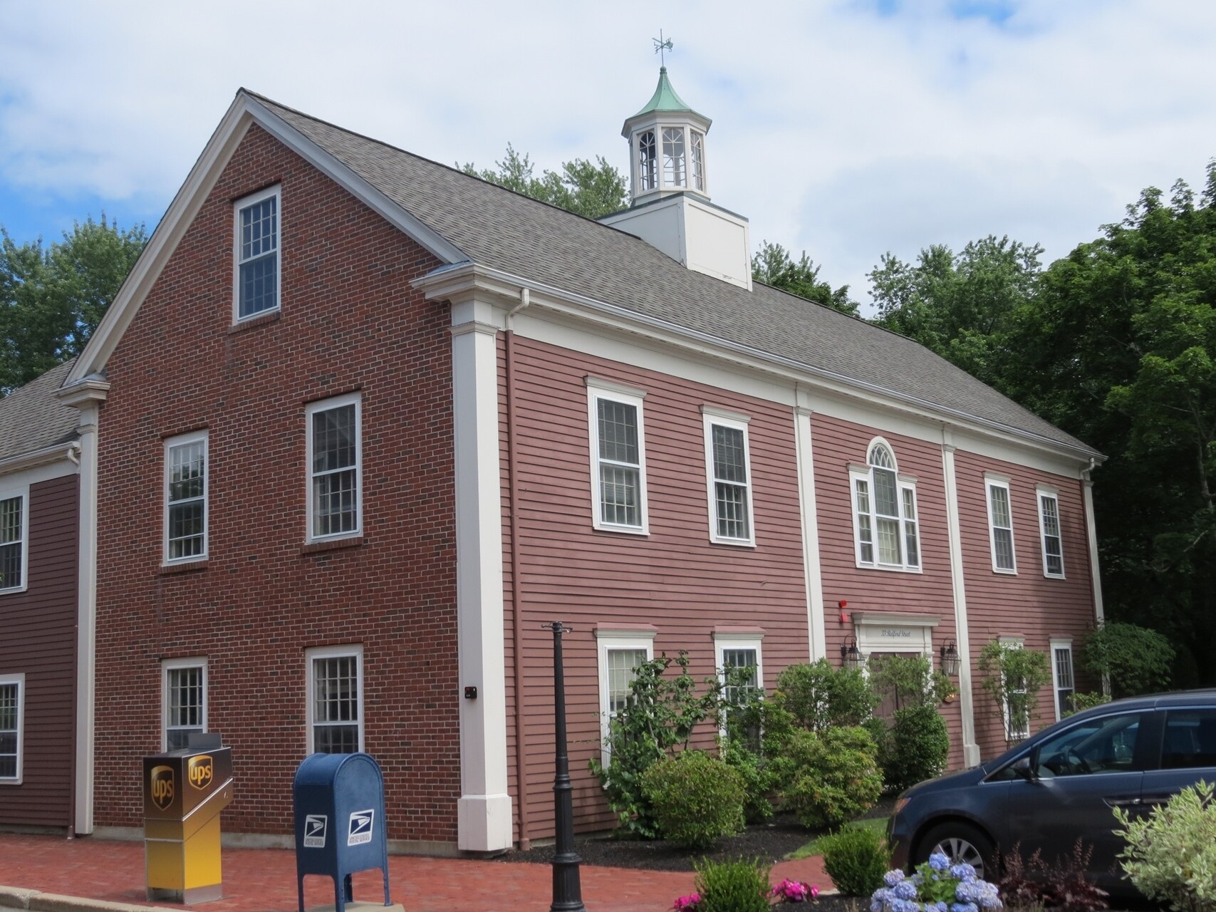 33 Bedford St, Lexington, MA for Sale