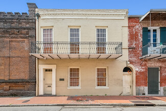 New Orleans, LA Apartments - 1018 Bienville Ave