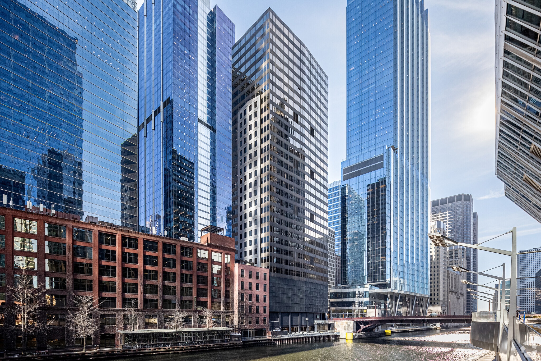 150 N Wacker Dr, Chicago, IL for Rent