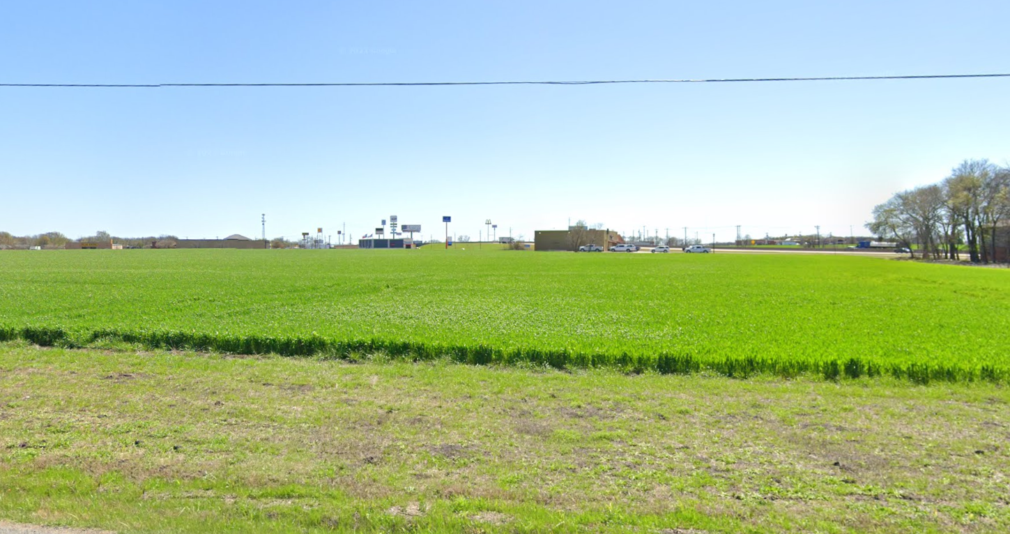 NEC US Highway 75 & Texana St, Van Alstyne, TX for Rent