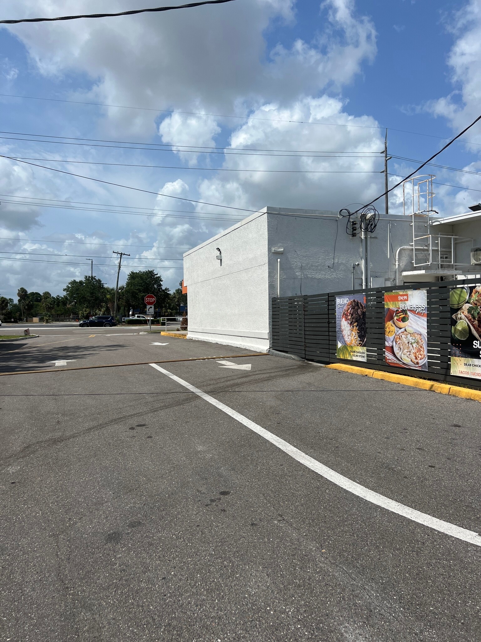 7704 W Hillsborough Ave, Tampa, FL for Rent